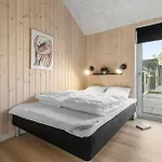 Дом отдыха Amazing In With Sauna