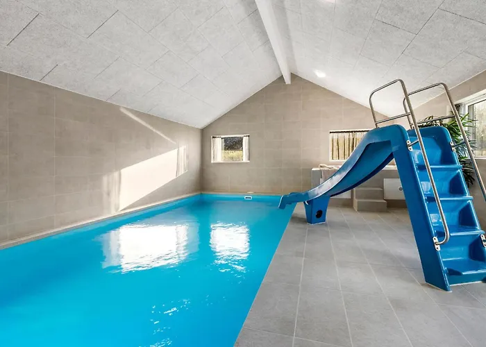 Amazing In Glesborg With Sauna * Glesborg